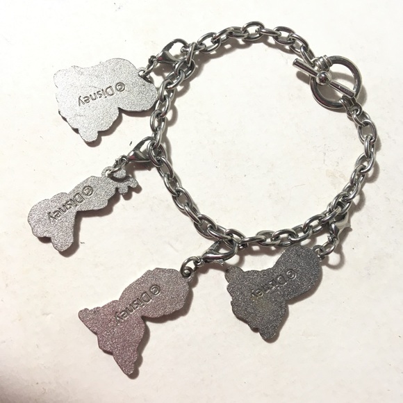Disney Frozen Charm Bracelet • Elsa Anna Olaf - Picture 3 of 8